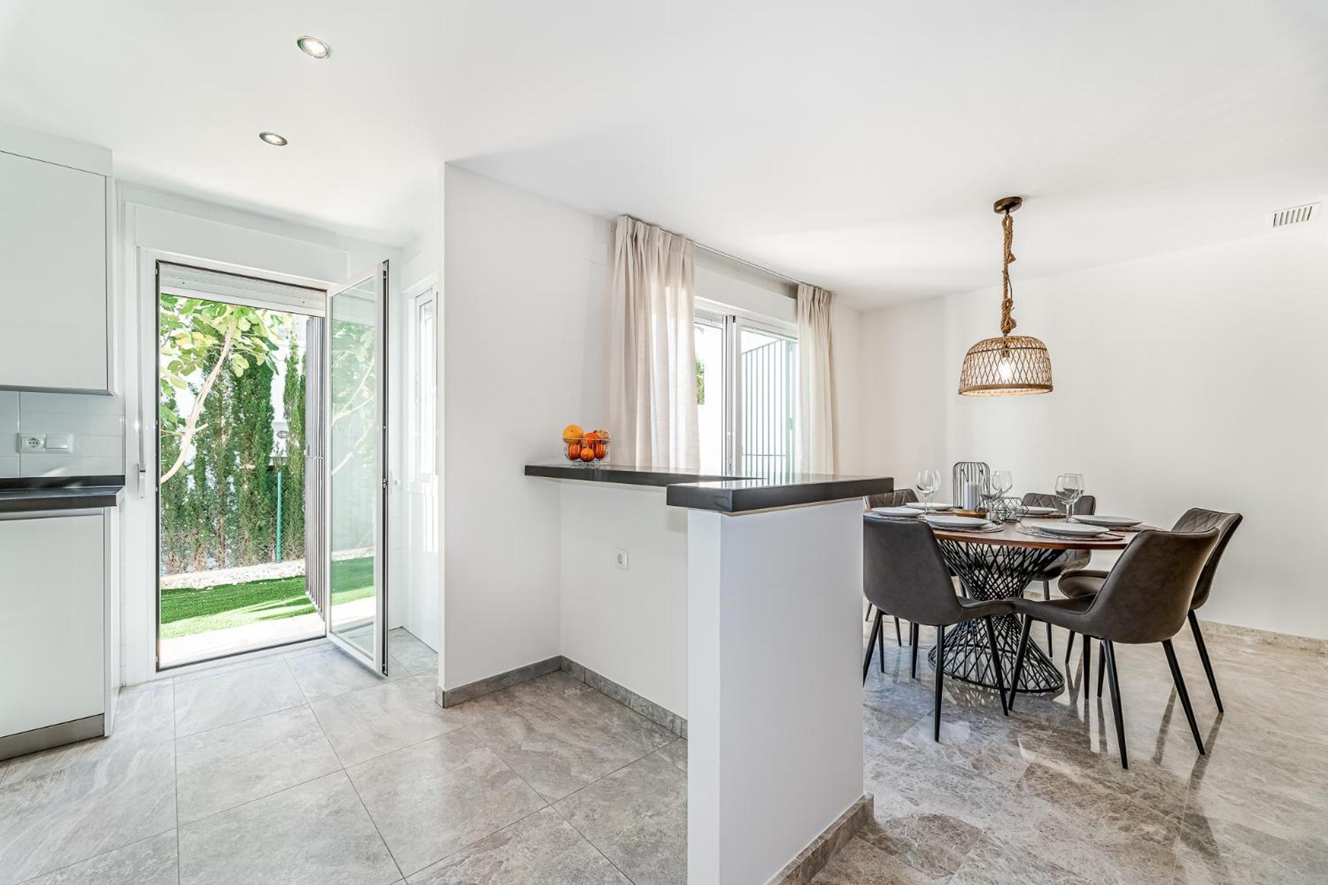 New Cozy Three Bedrooms Duplex In Naranjos * Marbella